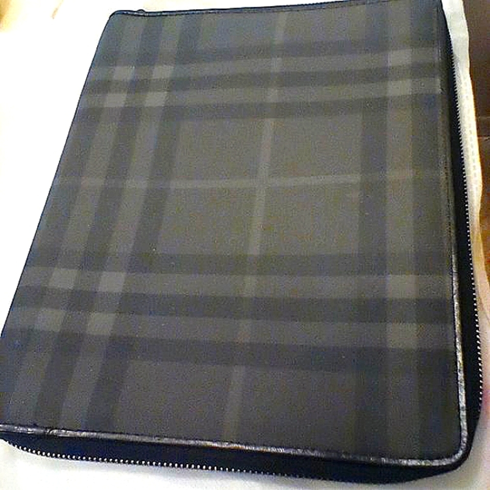 BURBERRY IPAD CASE COVER CHECK NOVA FIRST GENERATION CARRYING CASE